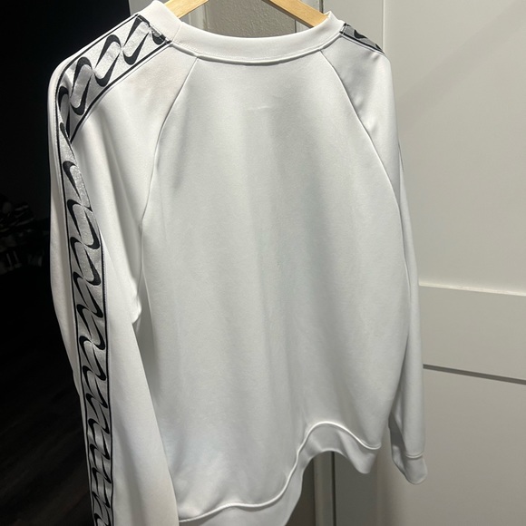 Nike Swoosh NSW Pullover Sweatshirt Crew Silver Logo Tape Silver L Rare - Picture 3 of 6